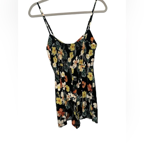 Wild Fable Tropical Floral Romper Size Small - Picture 4 of 7